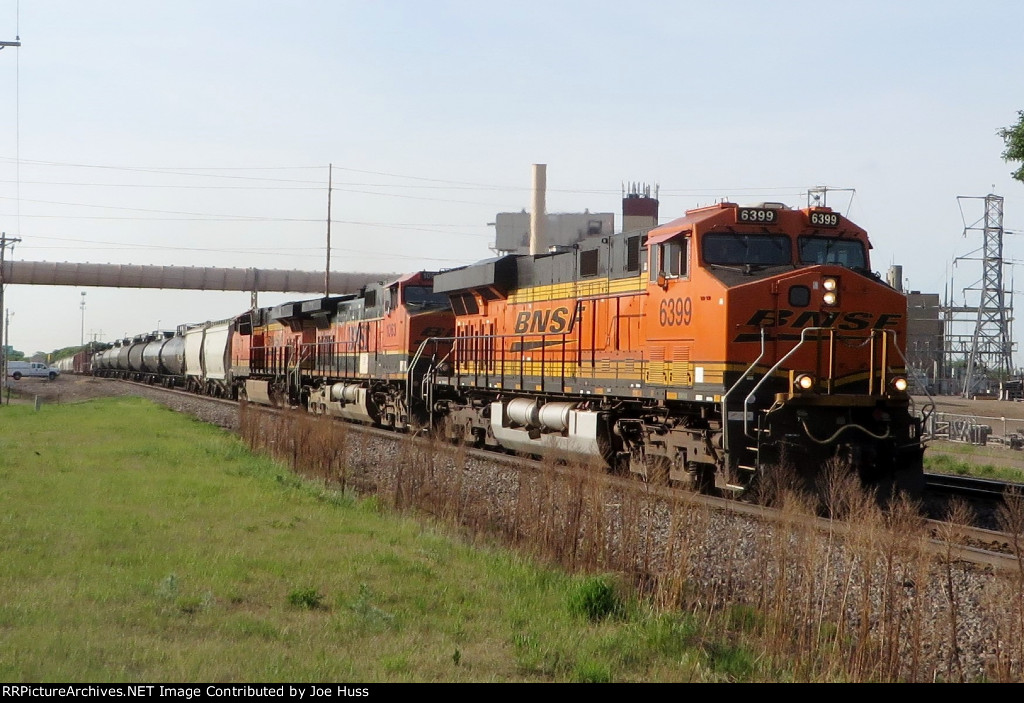 BNSF 6399 West